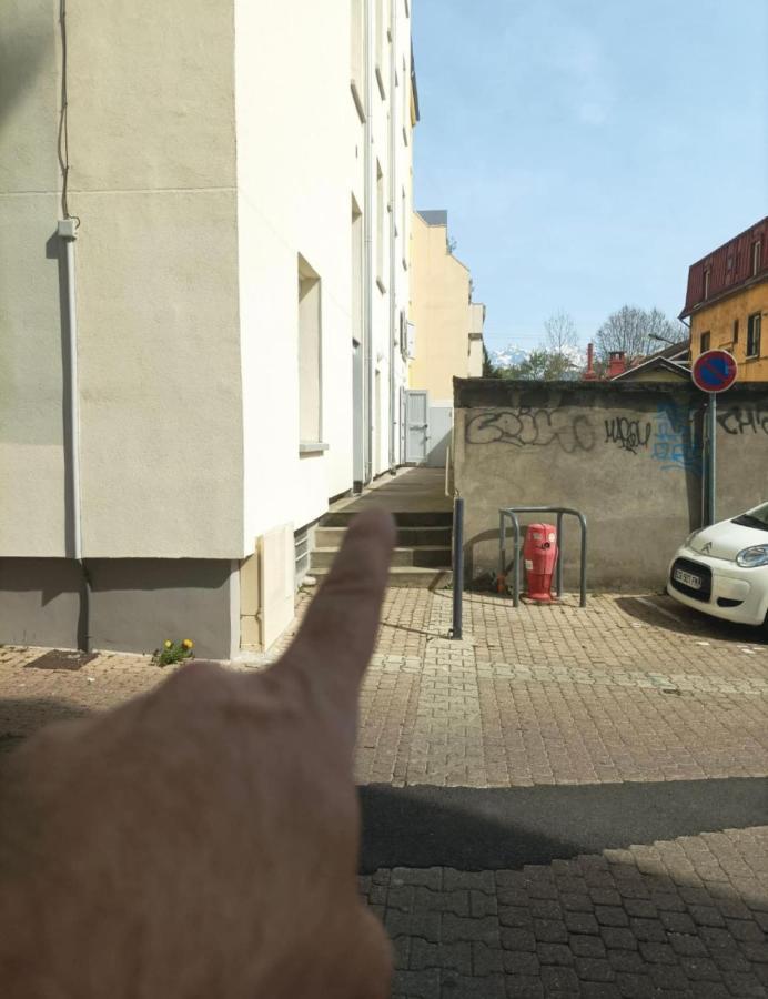 Le Duplex - Gare / Tram / Netflix Apartment Fontaine  Exterior photo